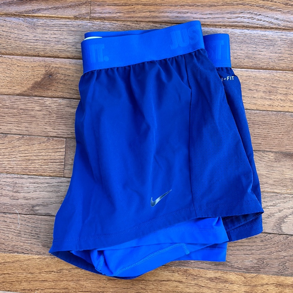 Athletic shorts nike